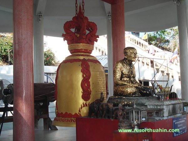 Khao Takiab Temple Hua Hin (Monkey Mountain)